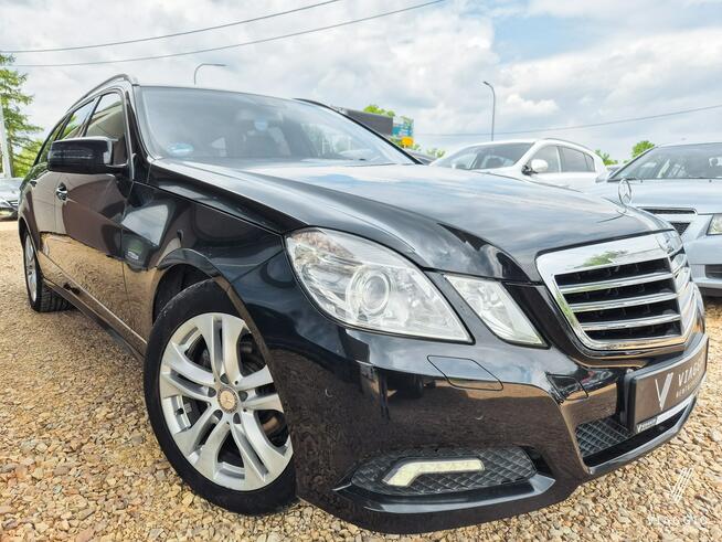 Mercedes E200 184km benzyna BIXENON skóra NAVI automat SERWIS 2010