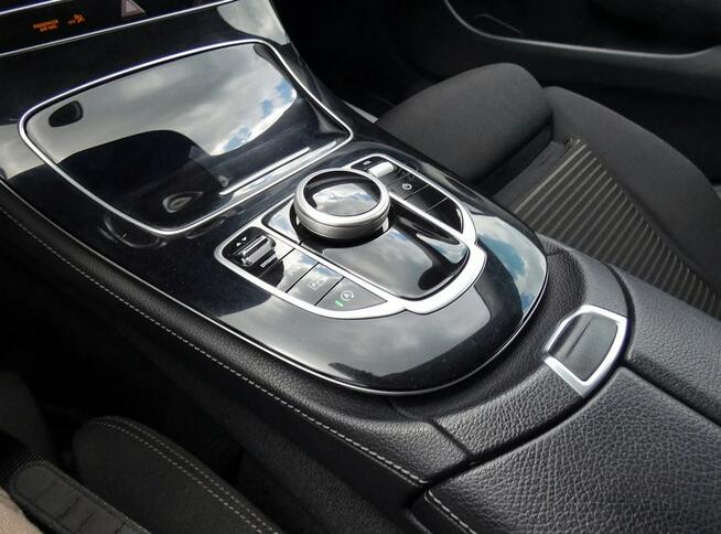 Mercedes E 220 Polski Salon*2-gi właś*4-Matic*Kamera*LED*TOP STAN*GWARANCJA*Zamiana