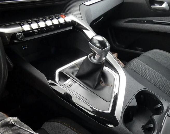 Peugeot 5008 180 tyś km*HDI*7 osób*LED*ALU 19*TOP STAN*Gwarancja*Zamiana*Dostawa
