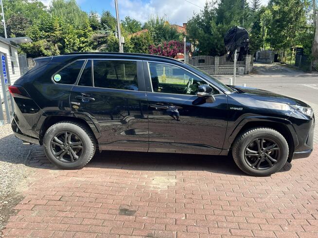 Toyota RAV-4 2.5 hybryda tylko 62700 km
