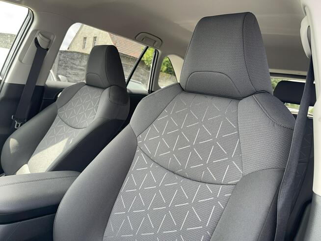 Toyota RAV-4 4x4 Kamera Podgrzewanie Aktywny tempomat 222KM