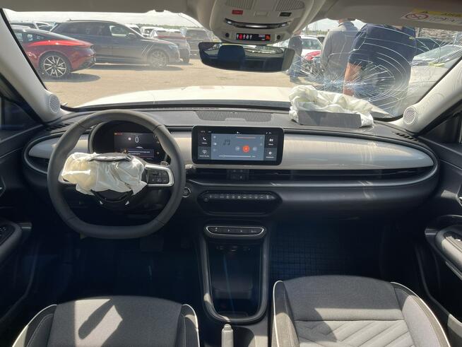 Fiat 600 Automat Hybryda mHEV Klimatronik Kamera Virtual cockpit