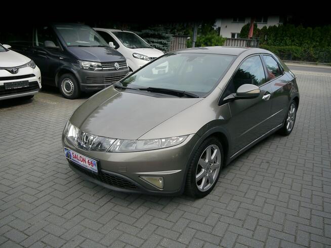 Honda Civic 1.8 Stan b.dobry bez rdzy i korozji bezwypadkowy Gwarancja 12mc 1właść