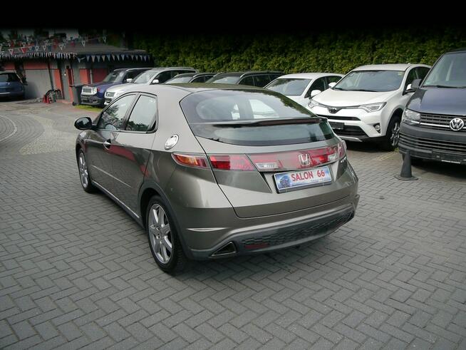 Honda Civic 1.8 Stan b.dobry bez rdzy i korozji bezwypadkowy Gwarancja 12mc 1właść