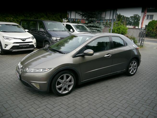 Honda Civic 1.8 Stan b.dobry bez rdzy i korozji bezwypadkowy Gwarancja 12mc 1właść