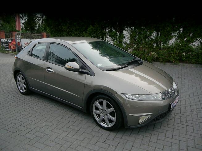 Honda Civic 1.8 Stan b.dobry bez rdzy i korozji bezwypadkowy Gwarancja 12mc 1właść
