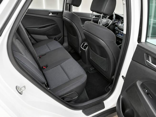 Hyundai Tucson 1.7 automat*bezwypadkowy*kamera cofania*navi*grzane fotele*opłacony
