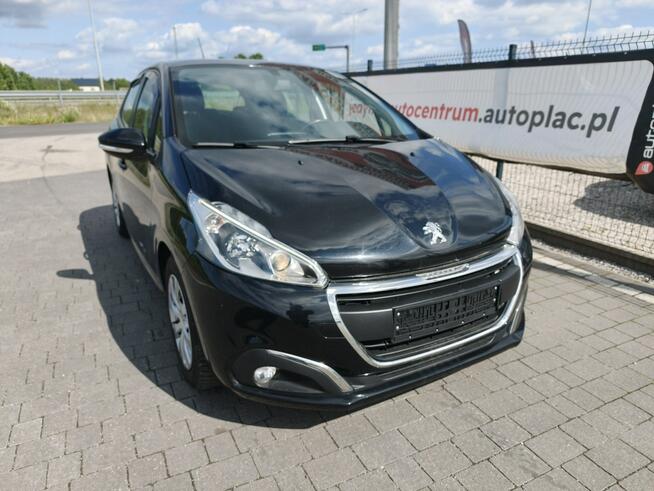 Bardzo ładny Peugeot 208