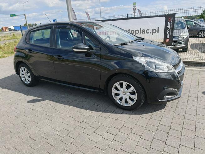 Bardzo ładny Peugeot 208