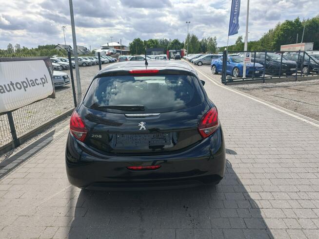 Bardzo ładny Peugeot 208