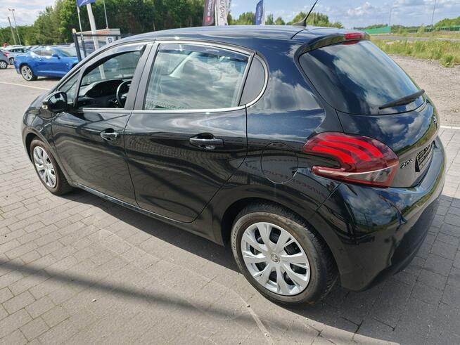 Bardzo ładny Peugeot 208