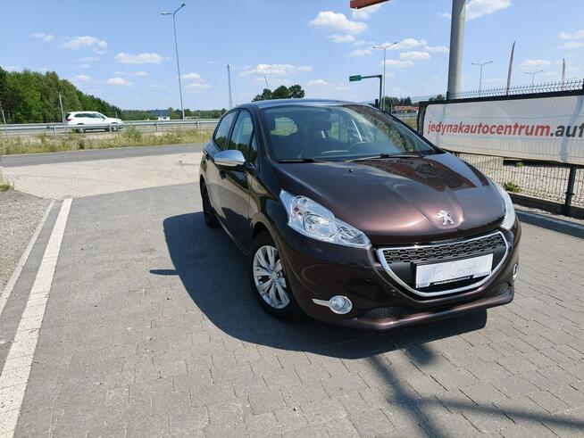 Bardzo ładny Peugeot 208