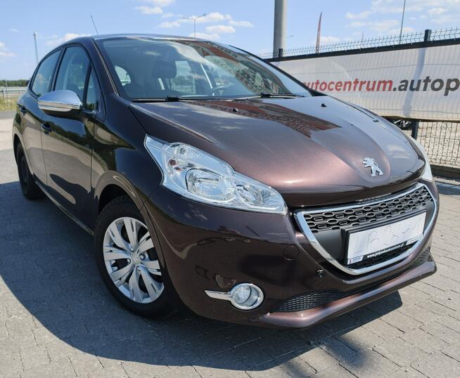 Bardzo ładny Peugeot 208