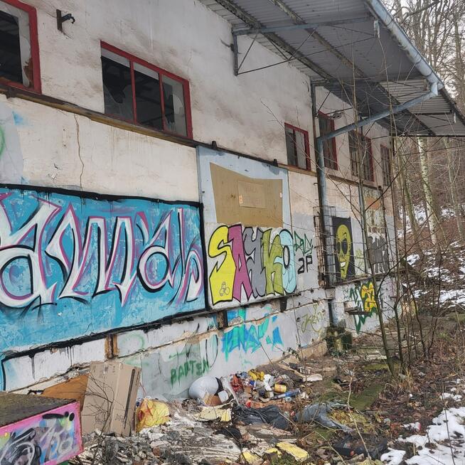Syndyk sprzeda działkę budynek usługowy Wałbrzych