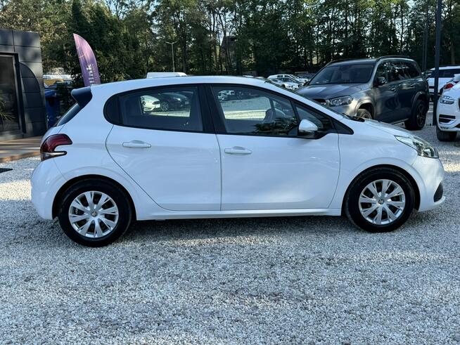 Peugeot 208 1.2 82kM Allure!! Automat! Salon Polska! Grzane fotele! Niski przebieg