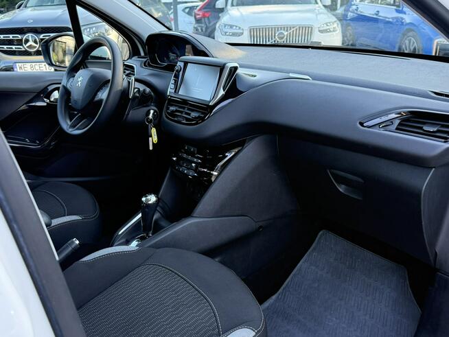 Peugeot 208 1.2 82kM Allure!! Automat! Salon Polska! Grzane fotele! Niski przebieg