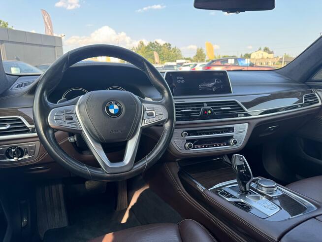 BMW Seria 7, 2015