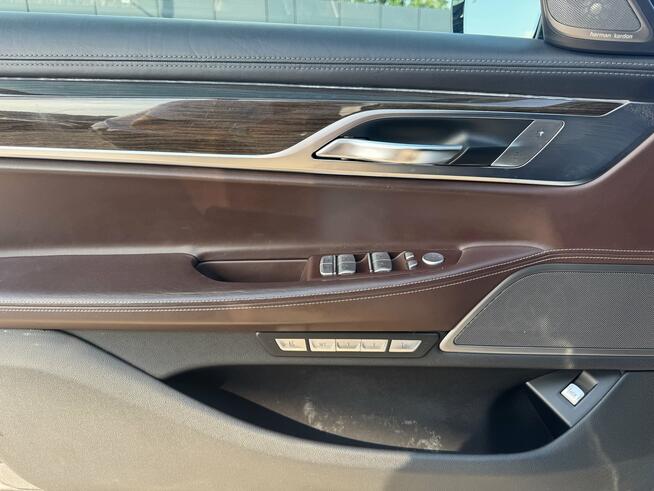 BMW Seria 7, 2015