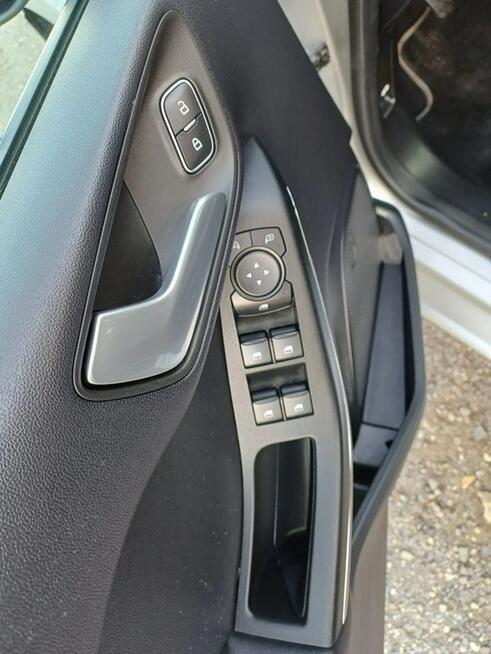 Ford Fiesta KAMERA *ALU17 *Navi*FullLED* PDC *Serwis *1wł *Gwarancja
