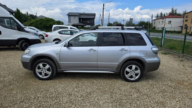 Mitsubishi Outlander 4X4 stały napęd ładne