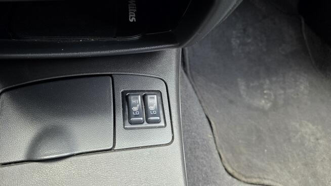 Mitsubishi Outlander 4X4 stały napęd ładne