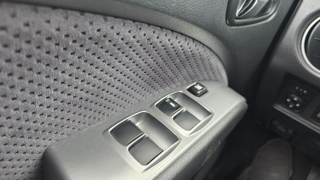 Mitsubishi Outlander 4X4 stały napęd ładne