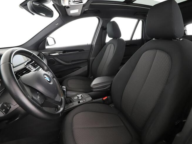 BMW X1 navi klima auto grzane fotele kamera i czujniki parkowania