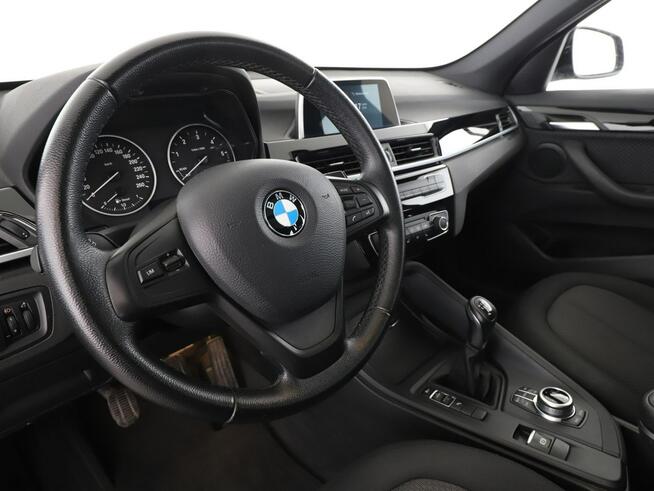 BMW X1 navi klima auto grzane fotele kamera i czujniki parkowania