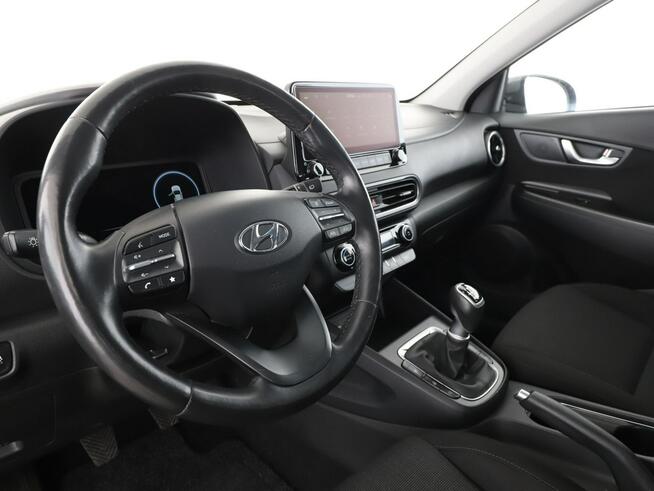 Hyundai Kona virtual led niski przebieg grzane fotele kamera navi auto klima
