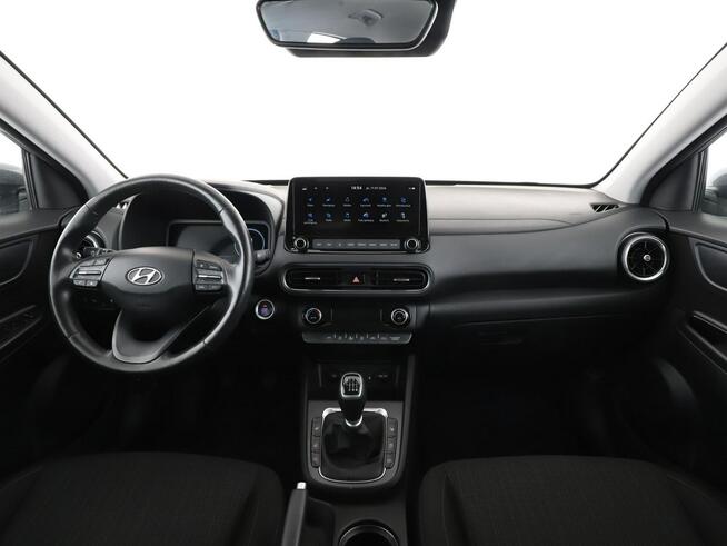 Hyundai Kona virtual led niski przebieg grzane fotele kamera navi auto klima