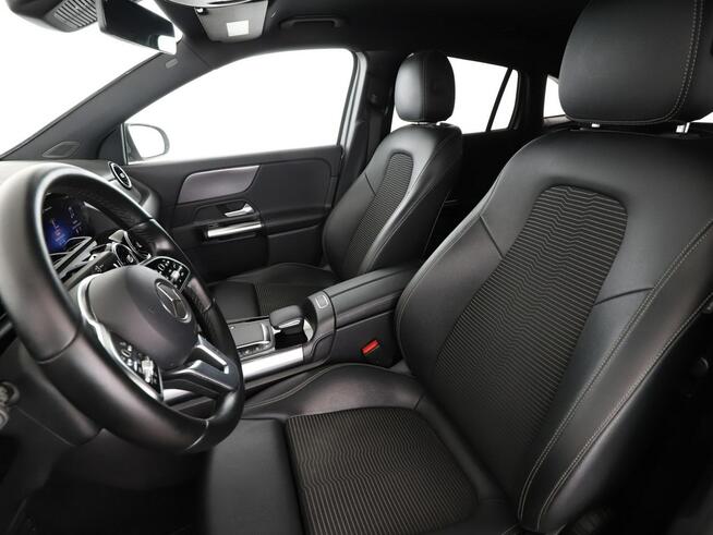 Mercedes GLA 250 FV23% PHEV full LED półskóra navi klima auto kamera i czujniki parkowa