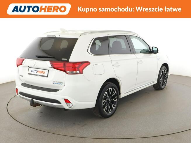 Mitsubishi Outlander PHEV 4x4 automat full LED skóra/alcantara klima auto grzane fotele kam