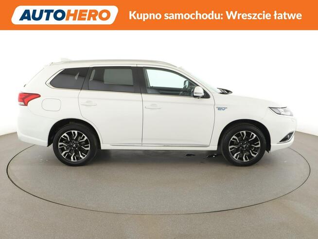 Mitsubishi Outlander PHEV 4x4 automat full LED skóra/alcantara klima auto grzane fotele kam