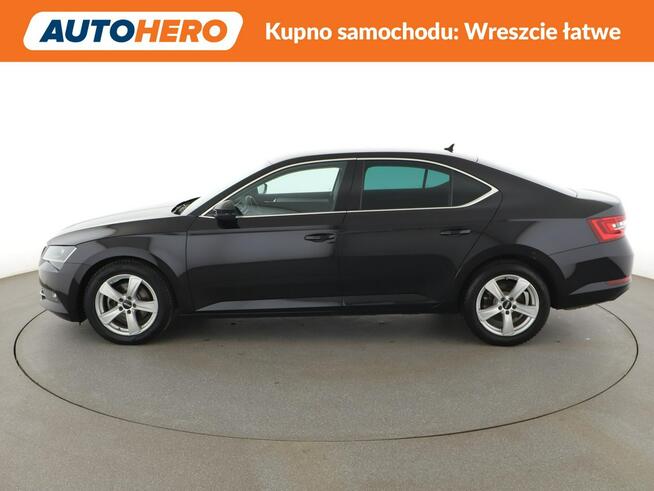 Škoda Superb DSG bi-xenon/LED navi klima auto grzane fotele hak asystenci