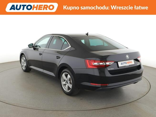 Škoda Superb DSG bi-xenon/LED navi klima auto grzane fotele hak asystenci