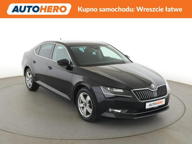 Škoda Superb DSG bi-xenon/LED navi klima auto grzane fotele hak asystenci