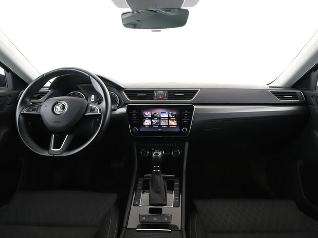 Škoda Superb DSG bi-xenon/LED navi klima auto grzane fotele hak asystenci