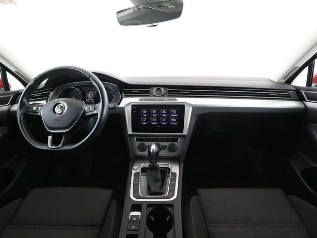 Volkswagen Passat Variant acc led dsg kamera navi grzane fotele klima 3 strefy