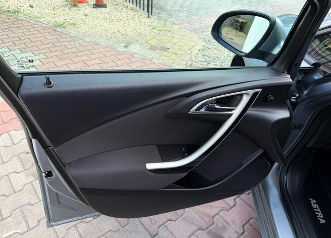 Opel Astra 1,4T 140ps*Bezwypadkowy*LED*Klimatronik*2xPDC*Serwis*DOINWESTOWANY!