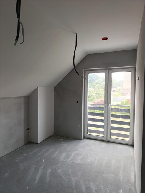 Nowoczesny dom premium w stanie deweloperskim