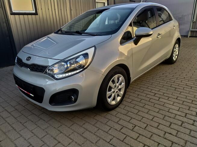 Kia Rio 1.4 Benzyna Ledy Czujniki Grzane Fotele i Kierownica Zarejestrowany