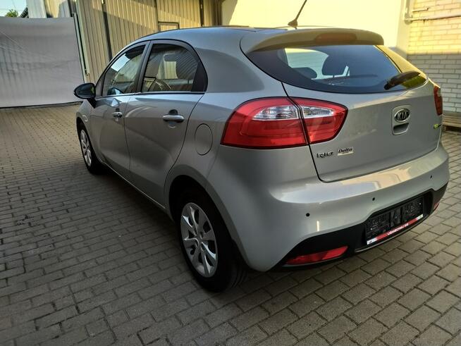 Kia Rio 1.4 Benzyna Ledy Czujniki Grzane Fotele i Kierownica Zarejestrowany