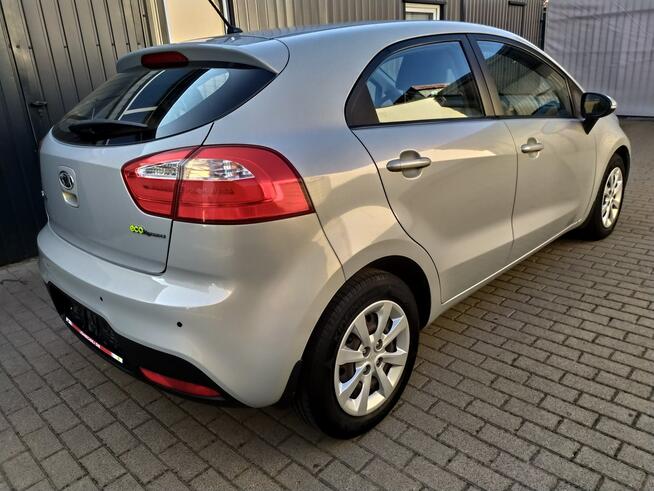 Kia Rio 1.4 Benzyna Ledy Czujniki Grzane Fotele i Kierownica Zarejestrowany