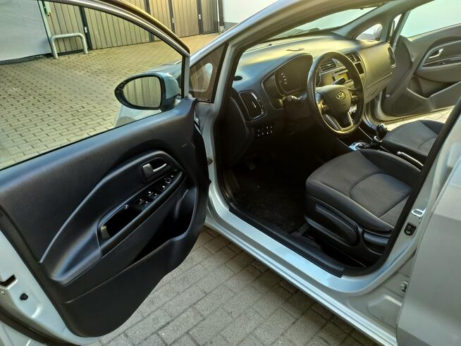 Kia Rio 1.4 Benzyna Ledy Czujniki Grzane Fotele i Kierownica Zarejestrowany