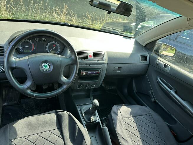 Škoda Fabia Po liftingu, wymieniony rozrząd, dodatkowe opony, długie opłaty, hak