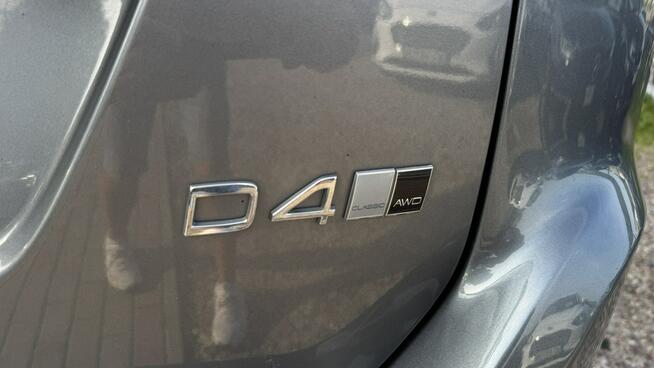 Volvo XC 60 2.4d4 AWD automat summum ledy bi xenon radary Navi skóry asystenci gwa