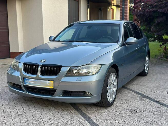 BMW e90 320i 150KM Sedan Navi IDrive Xenon Atrakcyjna Opłacona