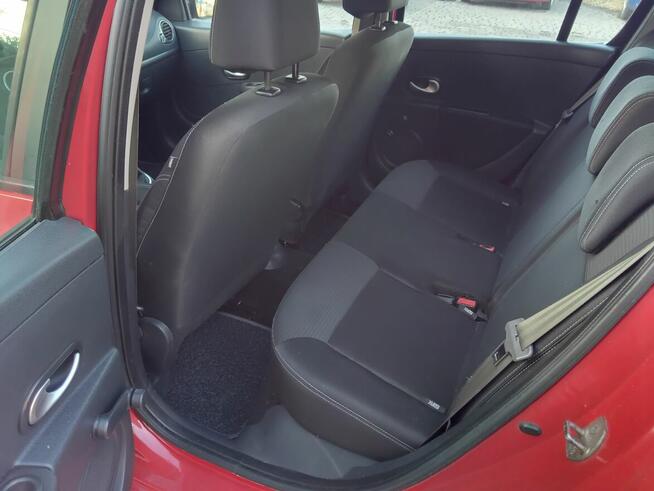 Sprzedam Renault Clio rocznik 2013