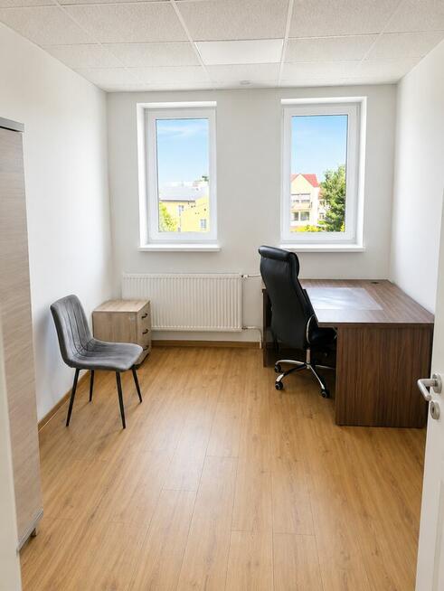 Biuro 240 m² – Konin, ul. Nadbrzeżna | 7 gabinetów | umeblow