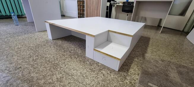 Podest do pedicure na wymiar